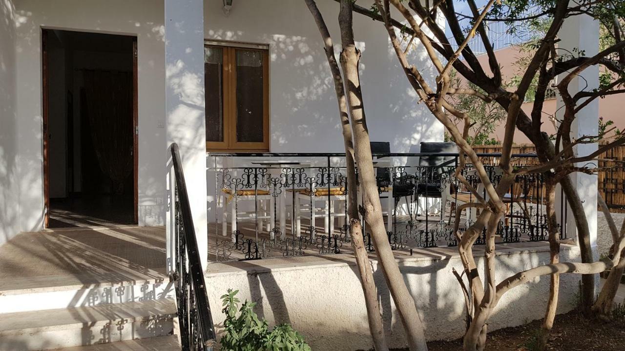 Villa Sul Mare A Chia Domus De Maria Eksteriør billede