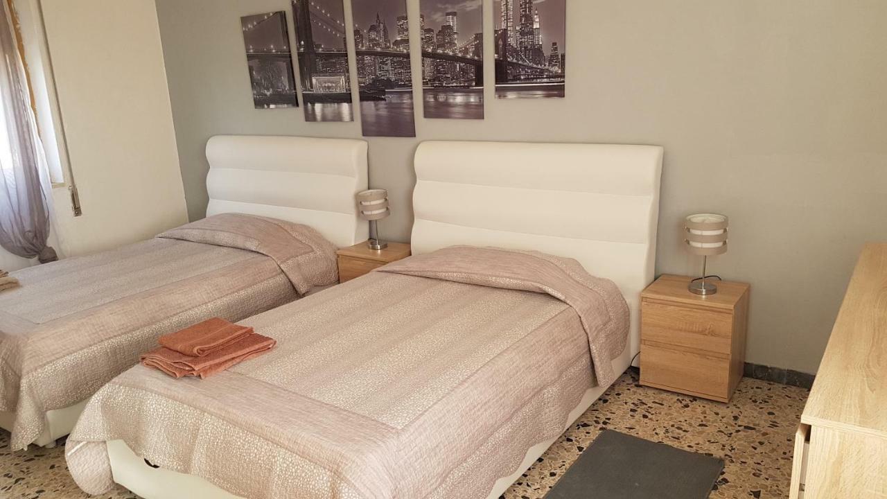 Villa Sul Mare A Chia Domus De Maria Eksteriør billede