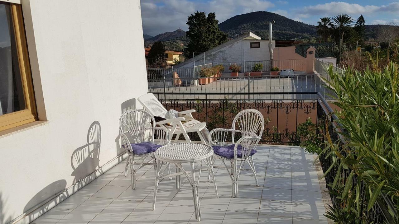 Villa Sul Mare A Chia Domus De Maria Eksteriør billede