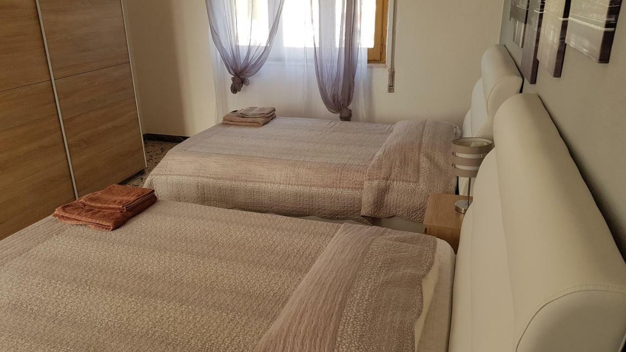 Villa Sul Mare A Chia Domus De Maria Eksteriør billede