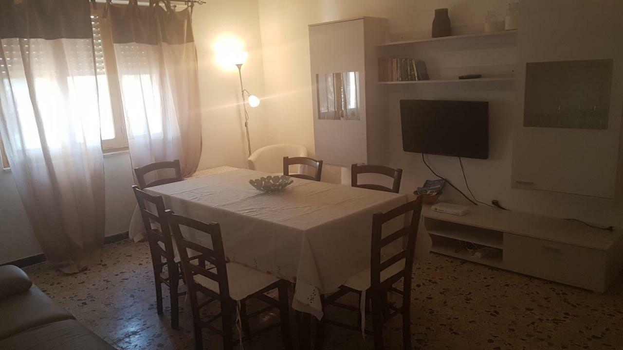 Villa Sul Mare A Chia Domus De Maria Eksteriør billede